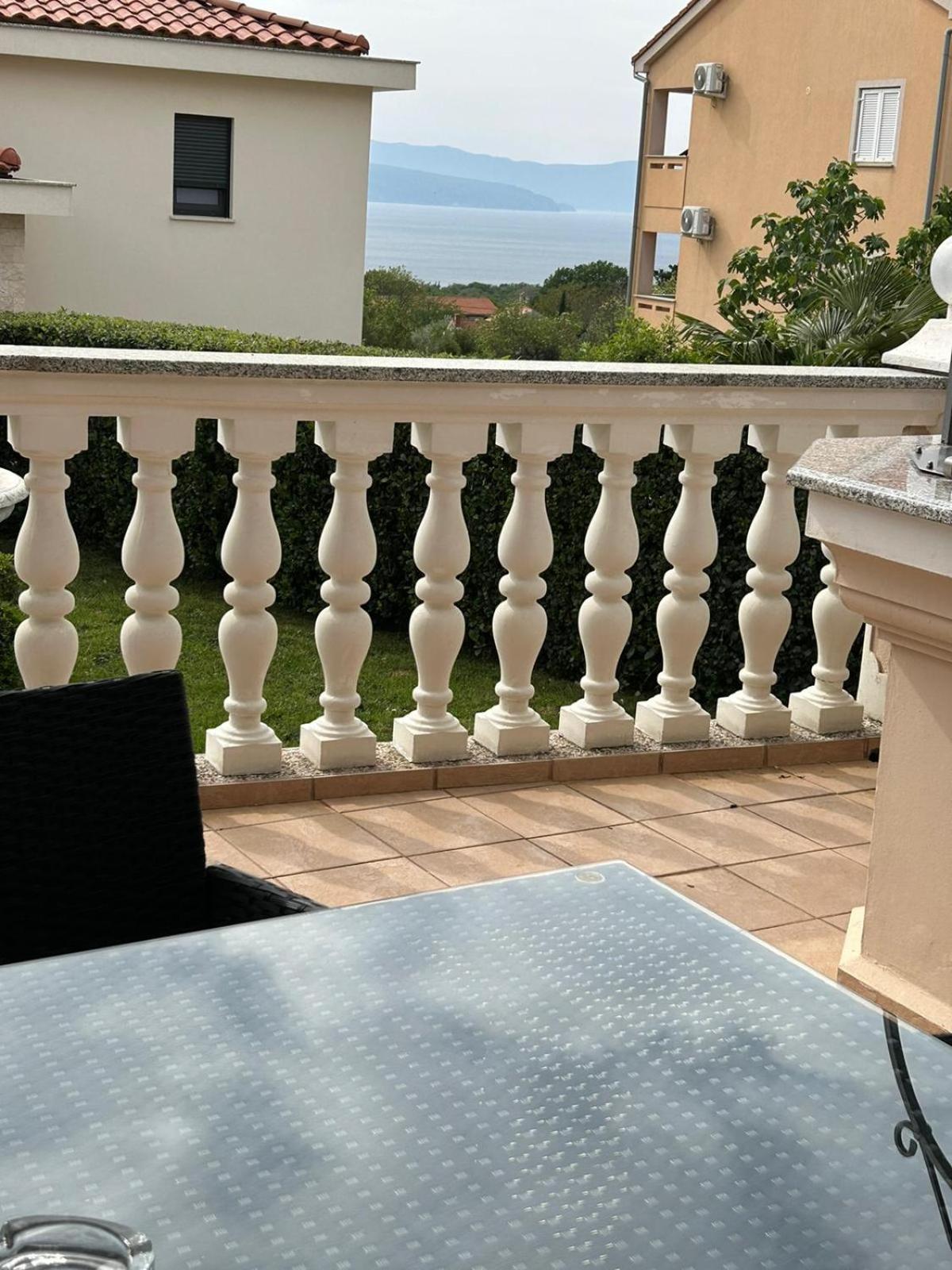 Apartment Smilja Malinska Exterior photo